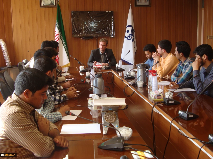 تشکیل جلسه هم اندیشی نمایندگان دانشجویان خوابگاهی با مسئولین دانشکده در خصوص مسایل خوابگاه ها