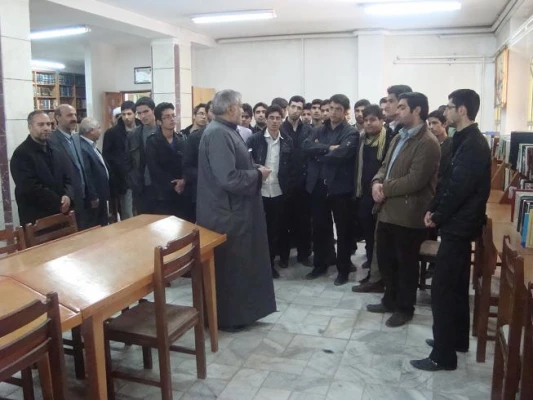 حوزه و دانشگاه