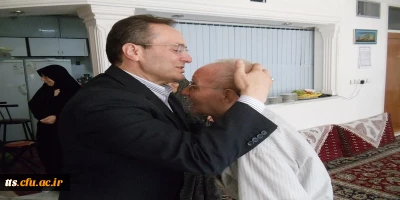 دیدار سرپرست دانشگاه فرهنگیان با خانواده دانشجو معلم شهید مهدی خلقی