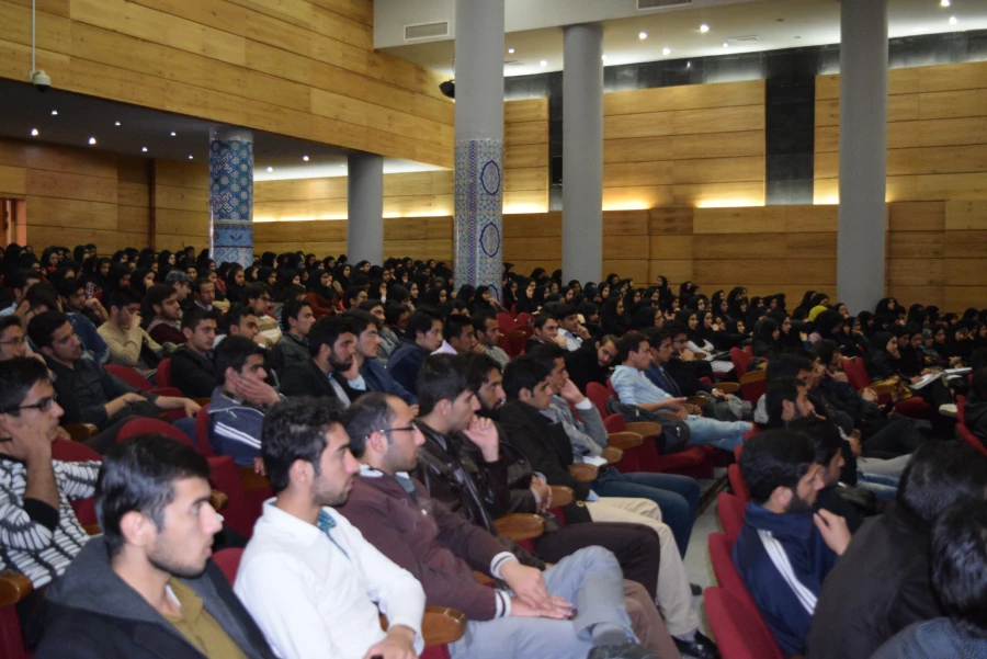 تهیه و تنظیم تصاویر توسط دانشجو امیر بهراد