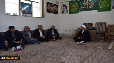 دیدار مسئولین مرکز با امام جمعه شهرستان
