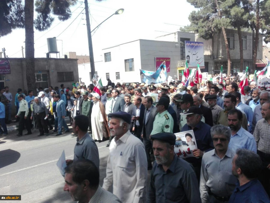 شرکت مسئولین  ،همکاران، استادان ودانشجویان  دانشگاه فرهنگیان واحد علامه طباطبایی سبزوار درراهپیمایی سراسری روز جهانی قدس 3