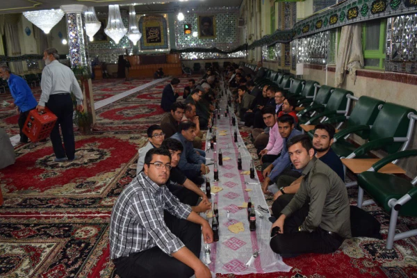 شرکت مسولین، همکاران ، استادان و دانشجویان واحد علامه طباطبایی سبزوار در شب شعر عاشورایی صفیر عشق 8