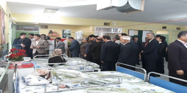 به مناسبت سالروز میلاد با سعادت حضرت فاطمه زهرا (س) 

حضور مسئولین دانشگاه فرهنگیان سبزوار در موسسه خیریه سالمندان مادر سبزوار 3