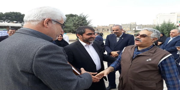 به مناسبت سالروز میلاد با سعادت حضرت فاطمه زهرا (س) 

حضور مسئولین دانشگاه فرهنگیان سبزوار در موسسه خیریه سالمندان مادر سبزوار 2