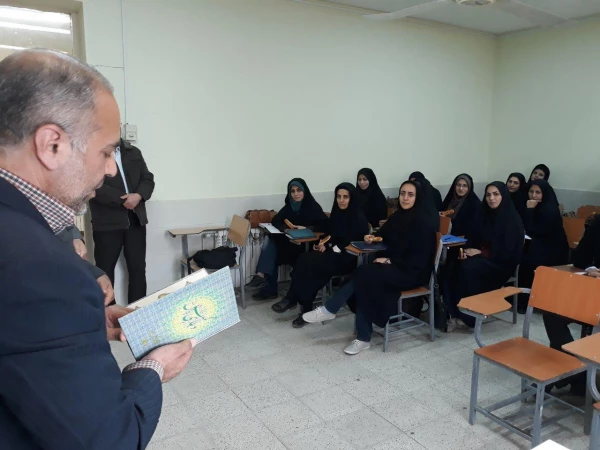 تجلیل از دانشجو معلمان خواهر دانشگاه فرهنگیان سبزوار همزمان با سالروز ولادت حضرت زهرا (س) و روز زن                       3