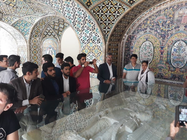 بازدید دانشجویان دانشگاه فرهنگیان سبزوار ازسی ویکمین نمایشگاه کتاب تهران 14