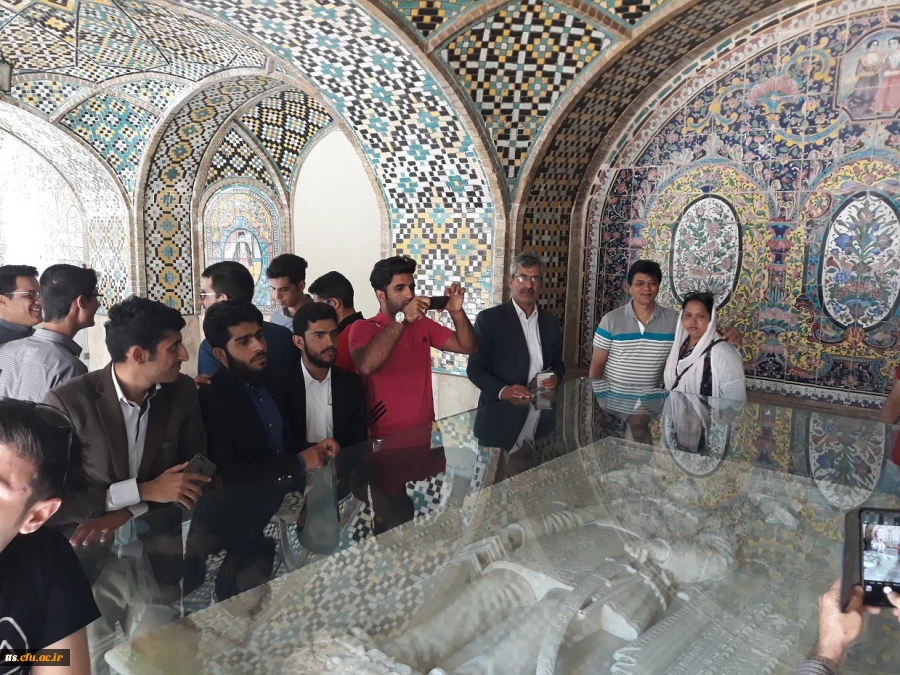 بازدید دانشجویان دانشگاه فرهنگیان سبزوار ازسی ویکمین نمایشگاه کتاب تهران 14