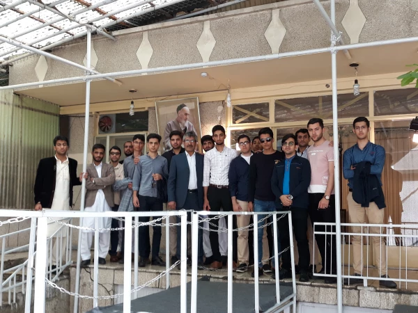 حضور دانشجویان در نمایشگاه بین المللی کتاب تهران  5