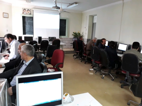 برگزاری دوره های آموزشی احکام نماز و اکسل ویژه کارکنان مرکز علامه طباطبایی سبزوار 4