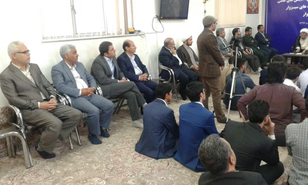 دیدار نمایندگان تشکل های دانشجویی و مسئولین دانشگاه با امام جمعه محترم شهرستان سبزوار 8 خرداد 2