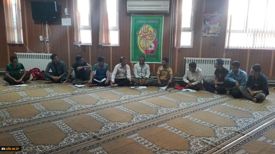 حضور مسئولین در بین دانشجویان در راستای طرح خدا قوت به دانشجویان 7