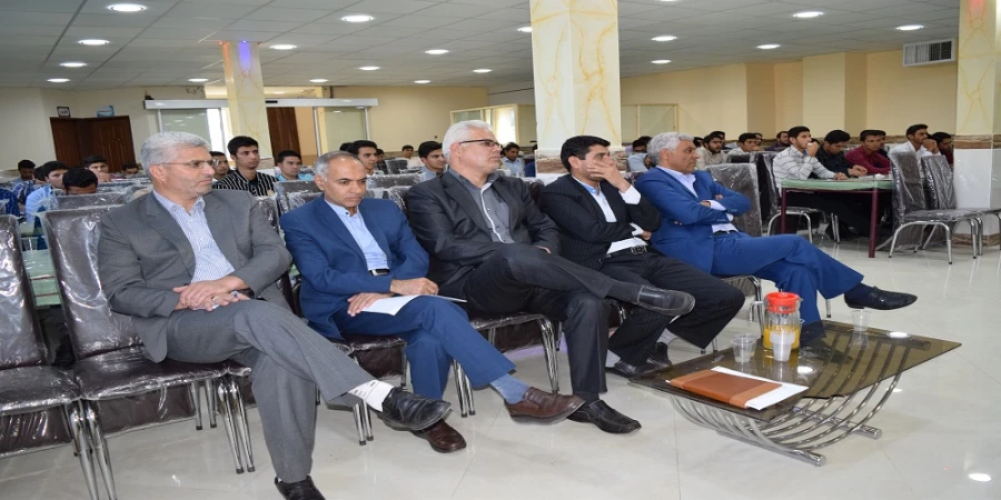 جلسه توجیهی دانشجویان جدید الورود با حضور مسئولین و کارشناسان دانشگاه فرهنگیان سبزوار 22