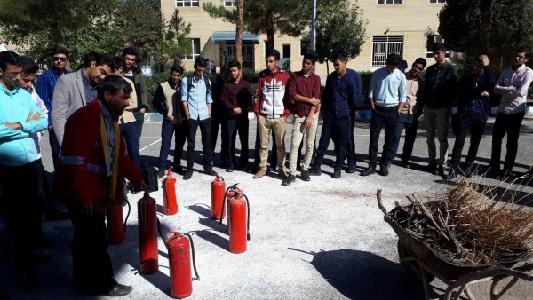 برگزاری کارگاه آموزشی اطفاء حریق  6
