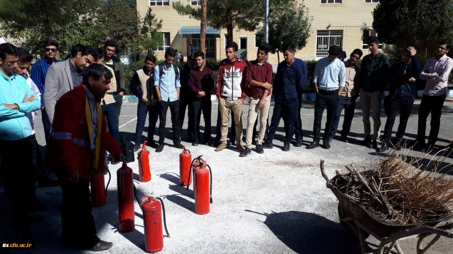 برگزاری کارگاه آموزشی اطفاء حریق  6