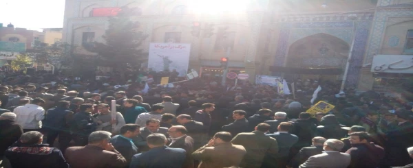 حضور مسئولین و دانشجویان در راهپیمایی یوم الله 13 آبان 7