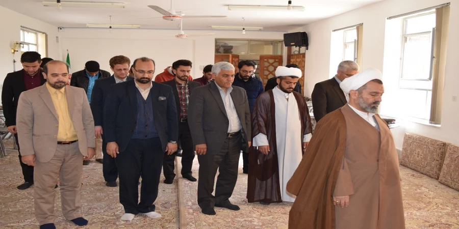 دیدار مسئولین و دانشجویان دانشگاه فرهنگیان سبزوار با امام جمعه شهرستان  4