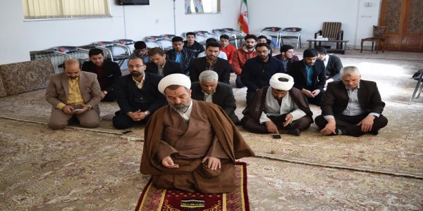 دیدار مسئولین و دانشجویان دانشگاه فرهنگیان سبزوار با امام جمعه شهرستان  5