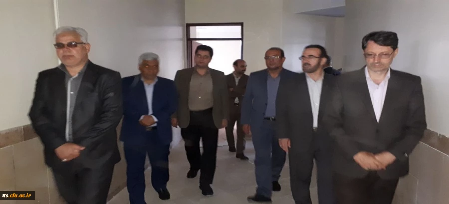 حضور دکتر روشندل معاون آموزشی دانشگاه فرهنگیان کشور در واحد علامه طباطبایی سبزوار

سیاست  دانشگاه فرهنگیان ، توسعه کمی و کیفی مراکز در سطح کشور است  2