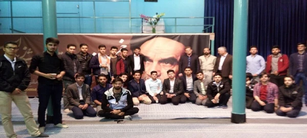 حضور دانشجو معلمان دانشگاه فرهنگیان سبزوار در نمایشگاه کتاب تهران 2