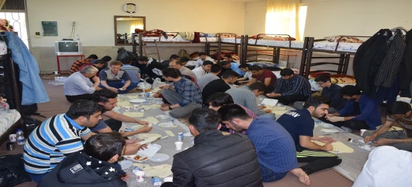 حضور دانشجو معلمان دانشگاه فرهنگیان سبزوار در نمایشگاه کتاب تهران 8