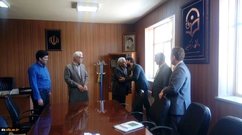 به مناسبت 27 اردیبهشت  روز جهانی روابط عمومی 

تقدیر از مسئول روابط عمومی دانشگاه فرهنگیان سبزوار  3