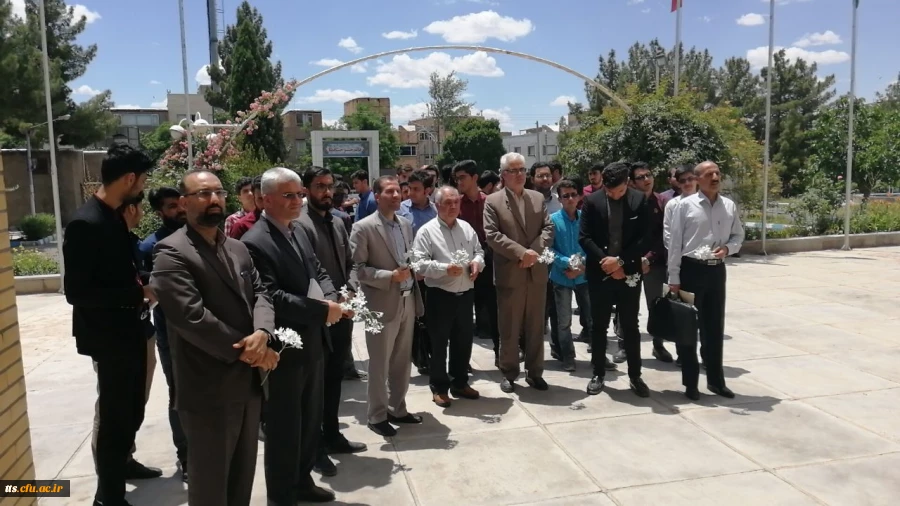 برگزاری مراسم گرامیداشت سالگردارتحال بنیانگذارجمهوری اسلامی ایران امام خمینی(ره) دردانشگاه فرهنگیان علامه طباطبایی سبزوار با حضورمعاونت دانشگاه واعضاء هیات علمی وکارکنان ودانشجومعلمان 3