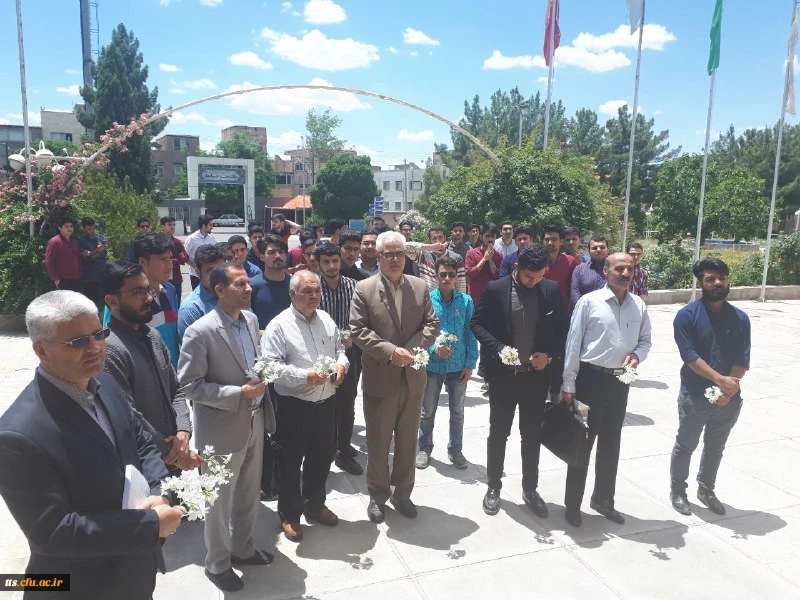 برگزاری مراسم گرامیداشت سالگردارتحال بنیانگذارجمهوری اسلامی ایران امام خمینی(ره) دردانشگاه فرهنگیان علامه طباطبایی سبزوار با حضورمعاونت دانشگاه واعضاء هیات علمی وکارکنان ودانشجومعلمان 13