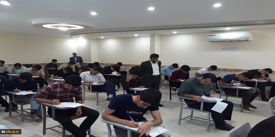 بازدید کارشناس نظارت و ارزیابی مدیریت امور پردیسها از روند برگزاری امتحانات واحد علامه طباطبایی سبزوار 4