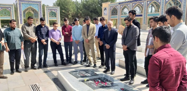 تجدید میثاق دانشجویان دانشگاه فرهنگیان سبزوار با شهدا  5