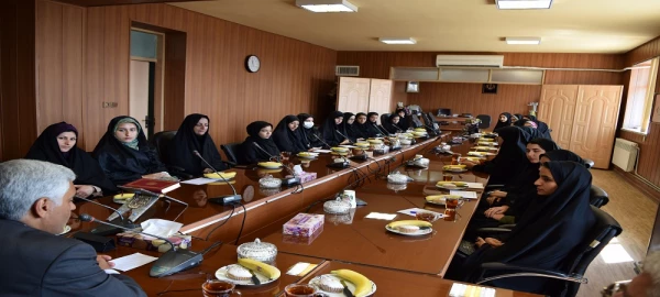 جلسه هم اندیشی و پرسش و پاسخ دانشجو معلمان خواهر ورودی 97 3