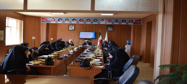 جلسه هم اندیشی و پرسش و پاسخ دانشجو معلمان خواهر ورودی 97 4