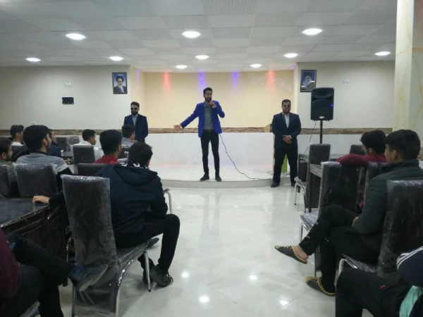 اجرای نمایش کمدی توسط کانون  فرهنگی تئاتر ونمایش  دردانشگاه فرهنگیان سبزوار 2