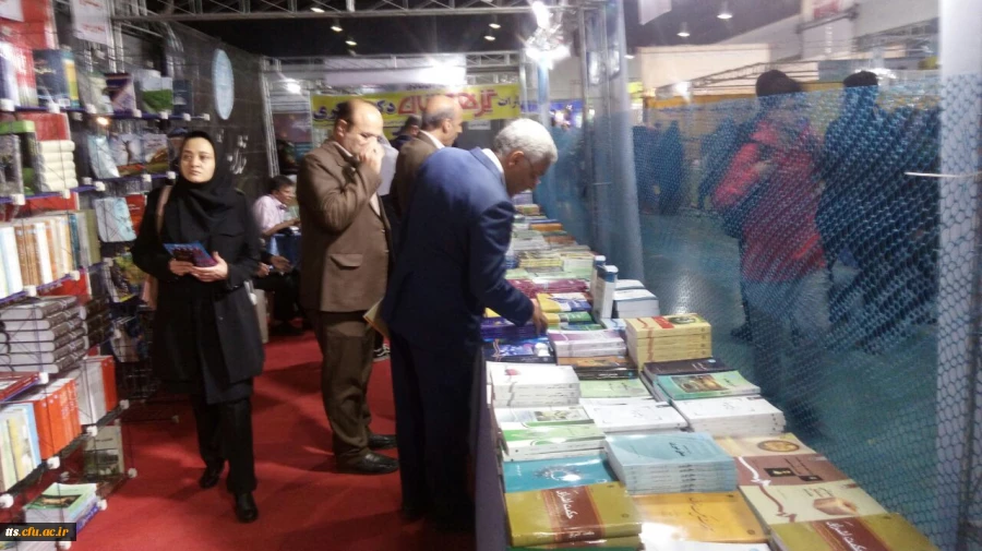 بازدید مسئولین و اساتید دانشگاه فرهنگیان سبزوار از نمایشگاه بزرگ کتاب 3
