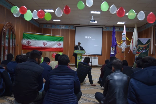 مراسم بزرگداشت هفته ی بسیج در واحد علامه طباطبایی سبزوار  برگزار شد 6