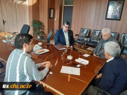 جلسه هماهنگی پیرامون آموزش آسیب های فضای مجازی و استفاده بهینه از موبایل بانک با حضور رئیس شعبه مرکزی بانک تجارت، شهرستان سبزوار صورت گرفت  4