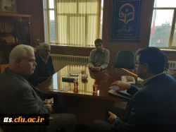 جلسه هماهنگی پیرامون آموزش آسیب های فضای مجازی و استفاده بهینه از موبایل بانک با حضور رئیس شعبه مرکزی بانک تجارت، شهرستان سبزوار صورت گرفت  5