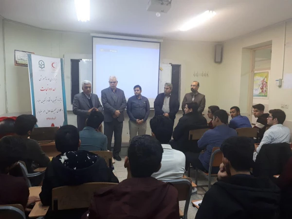 برگزاری دوره آموزشی امداد و نجات برای دانشجویان ورودی 98 دانشگاه فرهنگیان سبزوار با همکاری جمعیت هلال احمر سبزوار و کانون فرهنگی هلال احمر و امداد و نجات از مورخ 98/9/20 تا 98/9/23 در محل ساختمان آموزشی دانشگاه 2