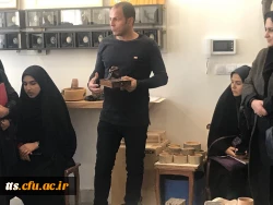 برگزاری کلاس درس، در کارگاه هنر یکی از هنرمندان شهرستان سبزوار 2