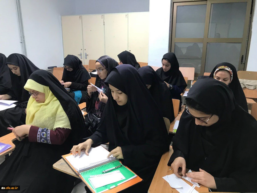 برگزاری کارگاه اریگامی و کار با کاغذ در دانشگاه فرهنگیان سبزوار (واحد خوهران)  2