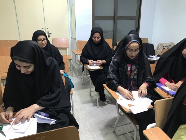 برگزاری کارگاه اریگامی و کار با کاغذ در دانشگاه فرهنگیان سبزوار (واحد خوهران)  3