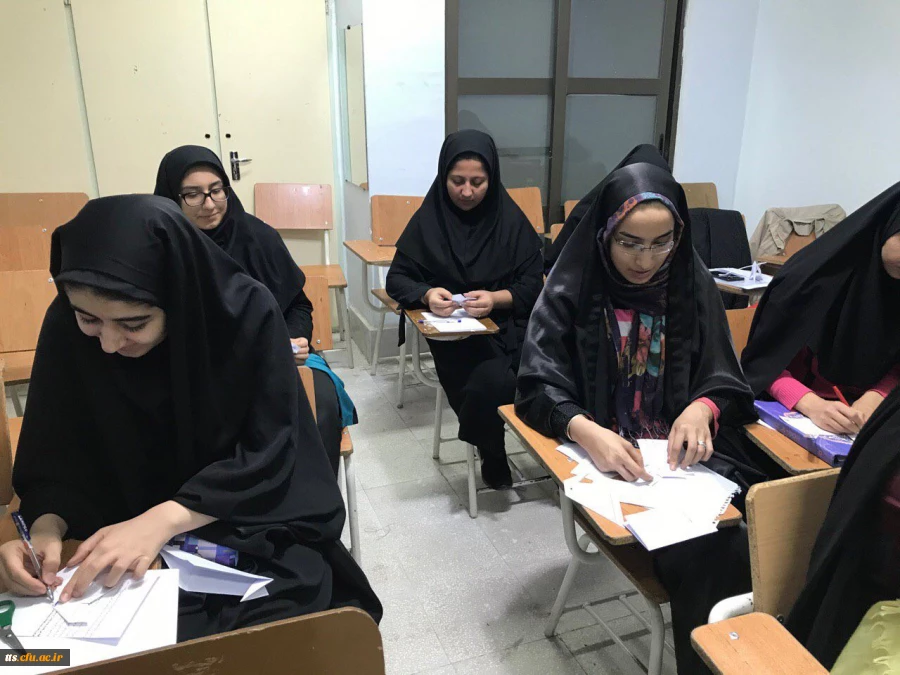 برگزاری کارگاه اریگامی و کار با کاغذ در دانشگاه فرهنگیان سبزوار (واحد خوهران)  3