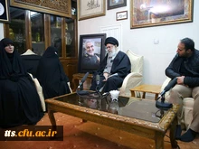 حضور رهبر انقلاب در منزل سپهبد شهید حاج قاسم سلیمانی 2