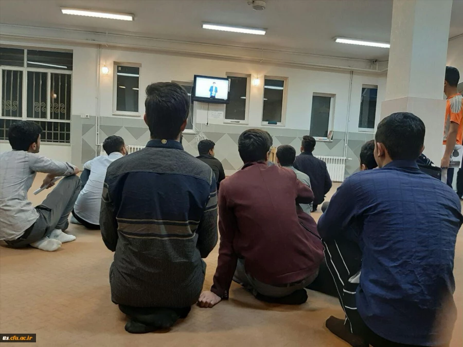 اکران ونقد قیلم در8 دی  2