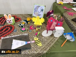 به همت دانشجو معلمان واحد (خواهران) نمایشگاه و کارگاه آثار هنری دانشجو معلمان ورودی 97 این دانشگاه، در محل سالن اجتماعات دانشگاه، برگزار گردید.  2