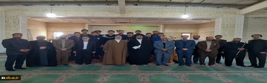 حضور دانشجومعلمان، کارکنان و اساتید دانشگاه فرهنگیان سبزوار، همزمان با فرارسیدن ایام الله دهه فجر در نماز جمعه شهرستان سبزوار.  3