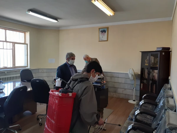 ضدعفونی سازی محیط به صورت ادورای در دانشگاه فرهنگیان، واحد علامه طباطبایی سبزوار با مشارکت بسیجیان محترم.  3