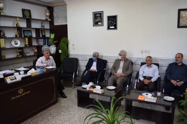 حضور جمعی از پرسنل دانشگاه فرهنگیان سبزوار در اداره آموزش و پرورش شهرستان سبزوار  3