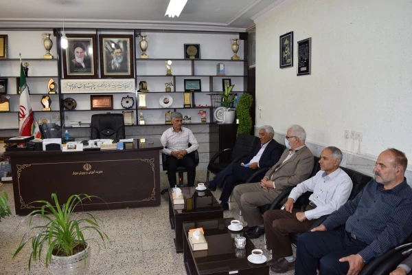 حضور جمعی از پرسنل دانشگاه فرهنگیان سبزوار در اداره آموزش و پرورش شهرستان سبزوار  5