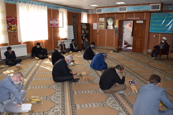 گرامیداشت مقام شامخ سرور و سالار شهیدان امام حسین (ع) به همراه مراسم قرائت زیارت عاشورا 4